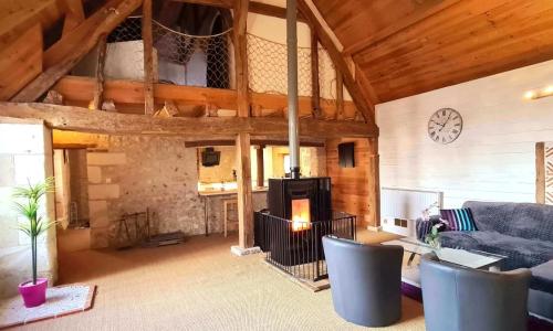 Gîte Atypique 2 à 8 PERSONNES avec piscine jacuzzi proche châteaux de la Loire