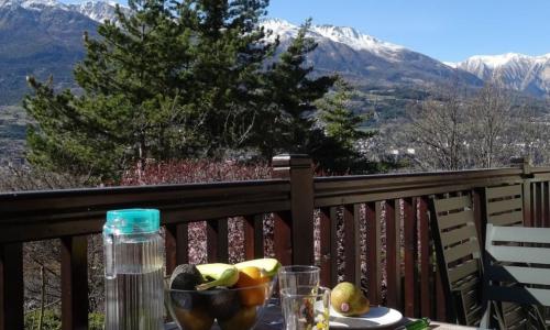 EMBRUN Superbe appartement classé 3 étoiles tout équipé avec vue sur montagnes