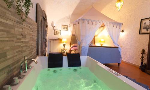 Jamm Suite - Two-room apartment with ensuite whirlpool tub