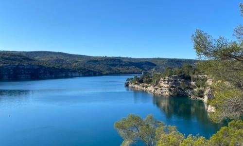 Villa au bord du Lac d'Esparron-de-Verdon