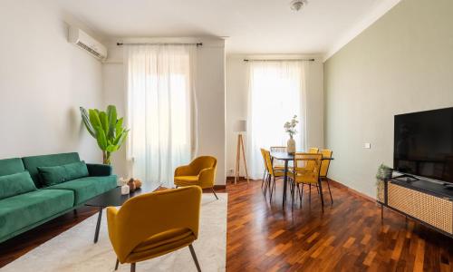 [Prestigious apartment at the Vatican]