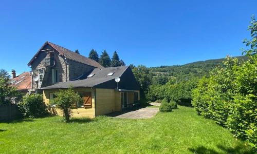 Maison lumineuse et spacieuse avec terrain