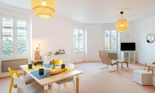 Apartment L'écluse-2 by Interhome