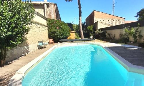 La pause sous le pin