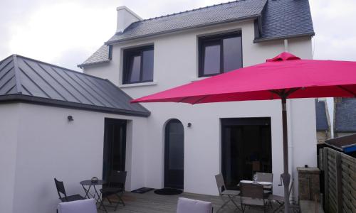 Beachfront Holiday Home, Penmarch-St Guénolé