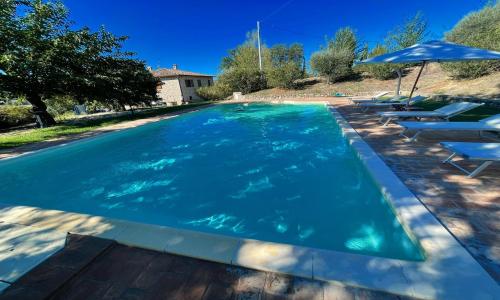 Todi By The PoolSleeps 10Exc PoolWalk To Restaurant 05 Kms Todi 5 kmswifi