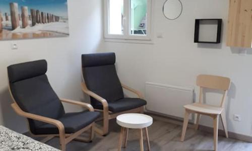 Studio refait à neuf.