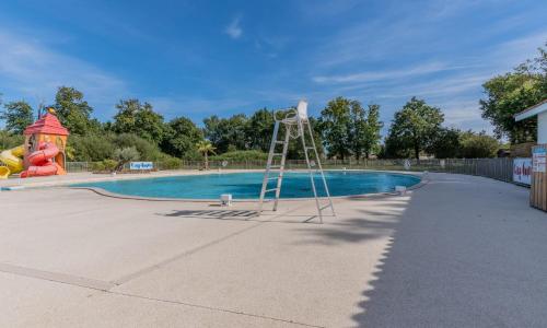 Capfun 5 stars 64 m with pool and terrace