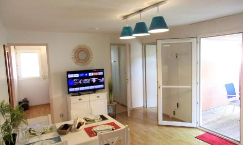 36 m with terrace and pool near beach