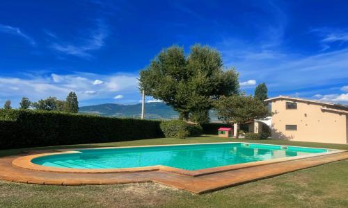 Private pool and garden - Italian villa between Tuscany and Umbria