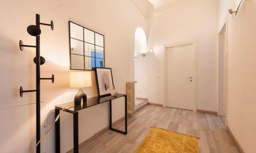 Apartments Florence-4 bedroom in Pellicceria (sx)