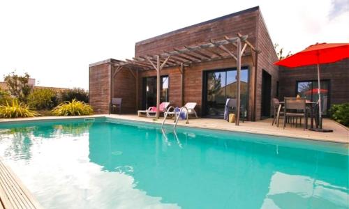 VILLA CHACOU - Piscine chauffee