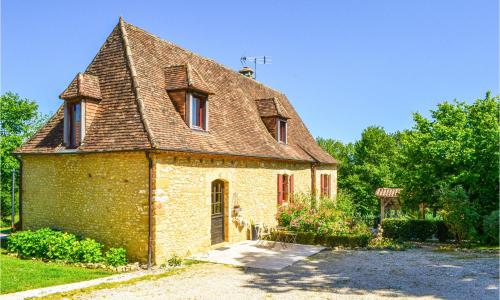 Amazing Home In Fleurac
