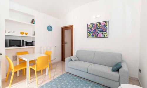Colourful Flat San Donato