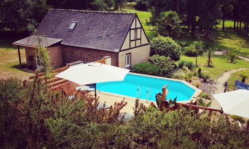 Le Vieux Moulin Gites - Detached cottage with garden views and pool