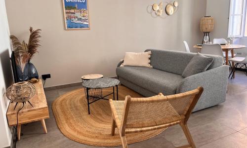 A cosy nest in the Suquet district near the sea