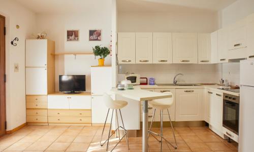 Conero - Parcheggio & Patio a due passi dal Mare