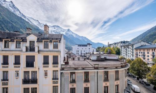 Appart' 52 elegant apartment in the mountains for 6 in Chamonix city center
