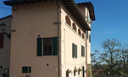 Sunrise In The Castle