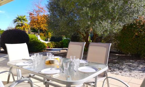 Les Oliviers - Maison 6-8 personnes