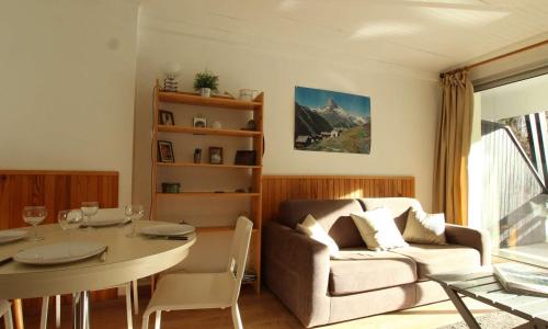 Appartement Saint-Chaffrey , 2 pièces, 6 personnes - FR-1-330E-33