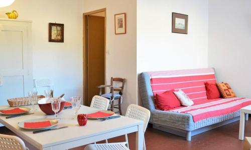 Appartement Le Lavandou, 2 pièces, 4 personnes - FR-1-251-384