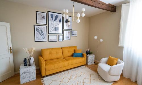 Piazza Santo Stefano con vista