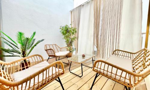 LE ROSACKER - Proche centre ville et gare - Terrasse - Parking gratuit 2 places - 2 chambres - 2 salles de bain