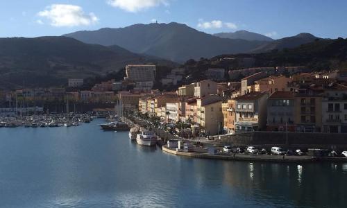 Loft du soleil, 1ère ligne, proche des criques et de Collioure