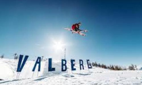 Valberg: 2 Pieces au centre station avec piscine