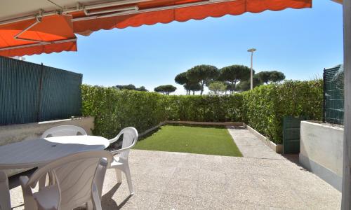 Le vincent rez de jardin bord de mer