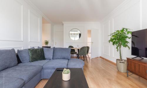 La Parisienne by Plaza