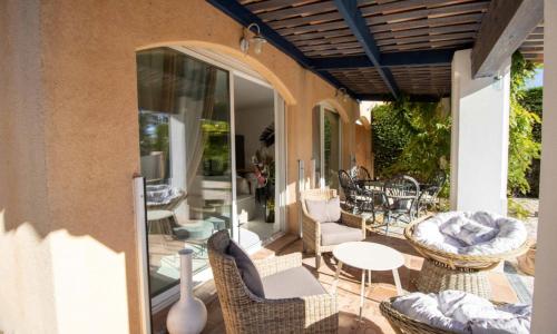 Quiet villa with garden and terrace in Fréjus