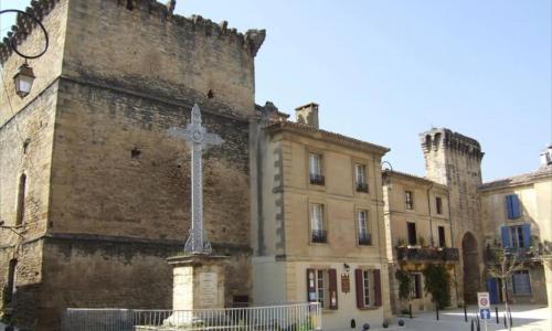 Chez Lydia - Osez la vie de chateau ! Pont du Gard, Uzès