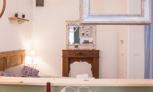 Homes4Holidays - Artistic Nest