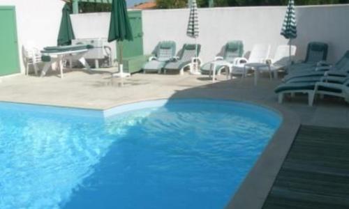 Charmante maison avec piscine partagee