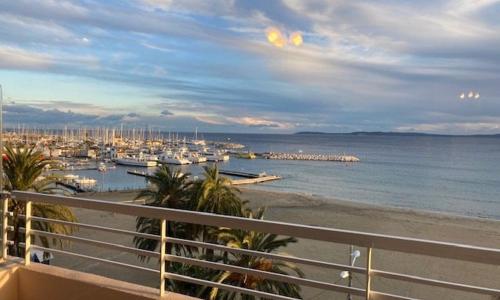 Appartement Le Lavandou, 2 pièces, 4 personnes - FR-1-308-167