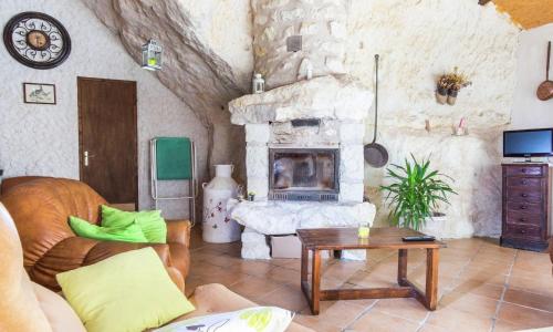 Unique troglodyte house in the Loire Valley!