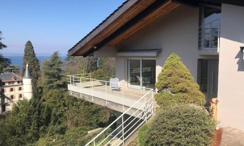 Maison d'architecte au lac Léman