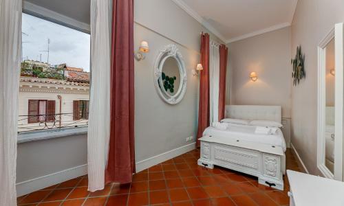 Pantheon Luxury House