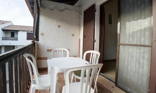 Appartement Saintes-Maries-de-la-Mer, 2 pièces, 4 personnes - FR-1-475-79