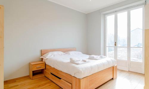 WHITE HOME - METRO MASSAUA