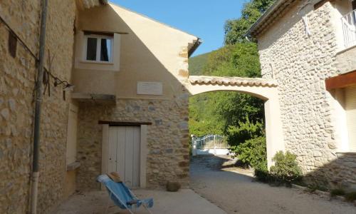 Le vieux Moulin du Rieu: MAISON + 2 STUDIOS =10prs