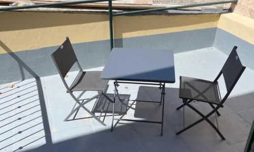 Studio cosy avec belle Terrasse Centre ville - NEG5