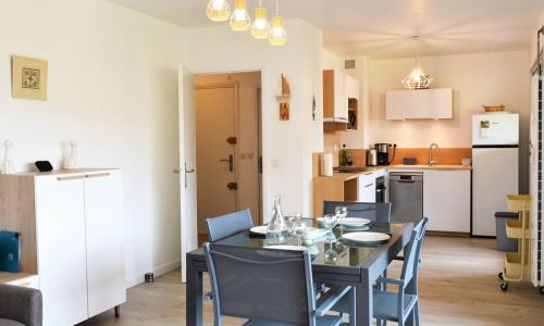 Appartement Le Lavandou, 3 pièces, 6 personnes - FR-1-251-425