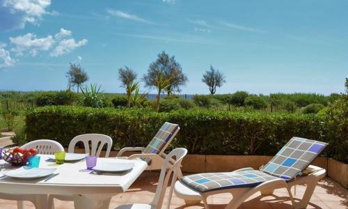 Appartement Le Lavandou, 3 pièces, 6 personnes - FR-1-251-281