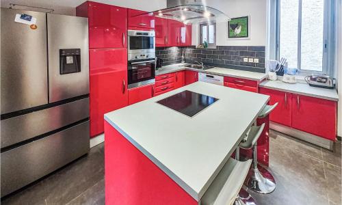 Awesome Home In Laurens With Kitchen