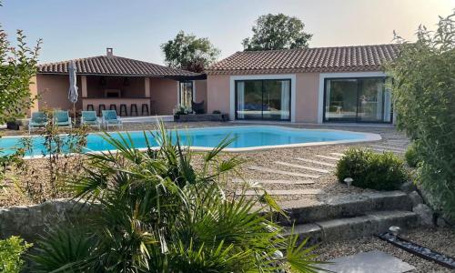 Magnifique studio neuf avec piscine