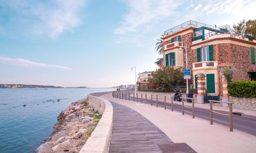 Nid d'Amour vue mer - pieds dans l'eau - Unique - Terrasse - Clim - Wifi