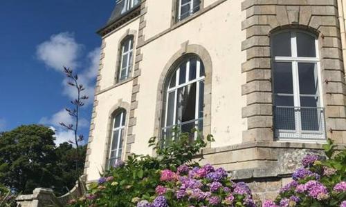 Château des princes proche Audierne